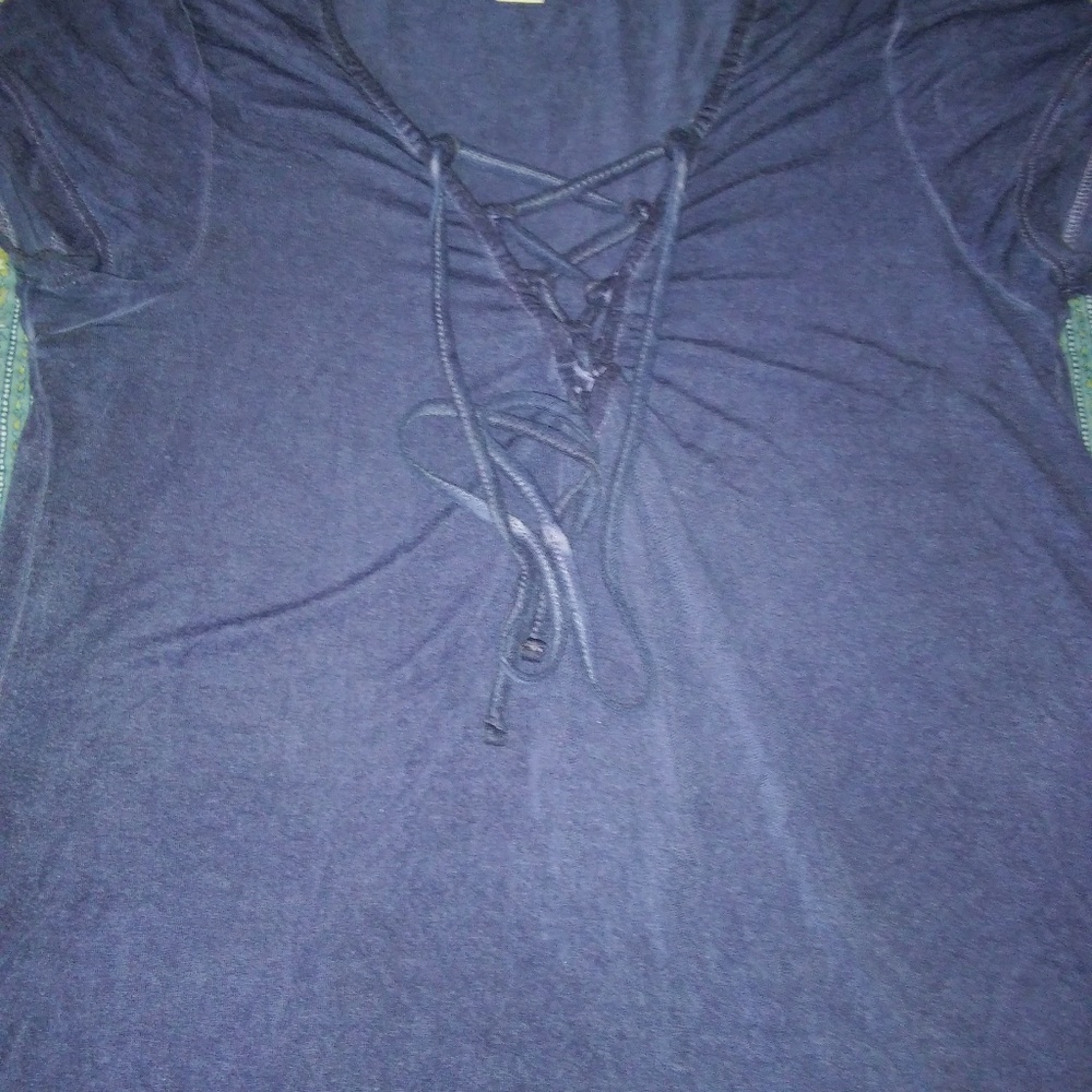 Woman's shirts